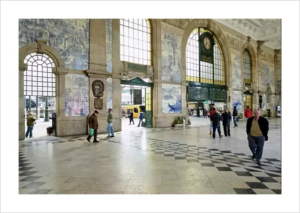 Interior of the Sao Bento Railway Station, decorated with tiles (azulejos) illustrating historical events, painted by Jorge Colalo, Porto