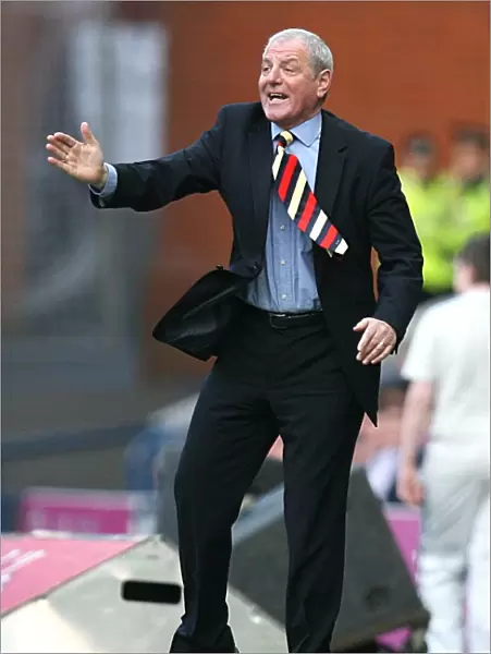 Rangers Triumph: Walter Smith Celebrates 1-0 Victory Over Motherwell at Ibrox