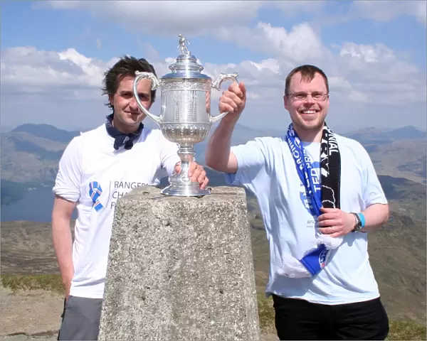Rangers Football Club: Uniting for Charity - Massive Turnout for Ben Lomond Challenge 2008