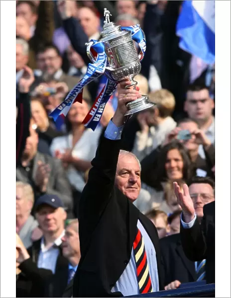 Walter Smith's Triumph: Rangers Football Club Wins the Scottish Cup at Hampden Park (2008)