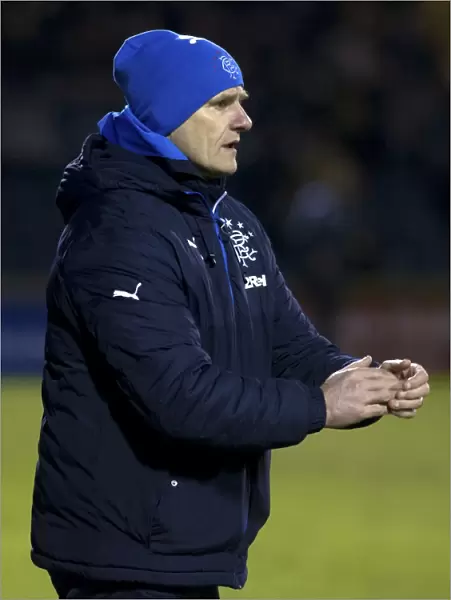 Rangers Assistant Manager Gordon Durie at Starks Park: Scottish Championship Showdown Against Raith Rovers, Scottish Cup Champions 2003