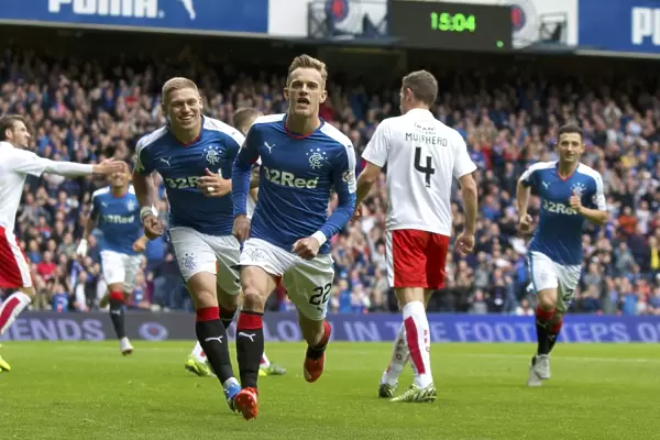 Dean Shiels Thrilling Championship-Winning Goal at Ibrox: Rangers Unforgettable Moment (2003)