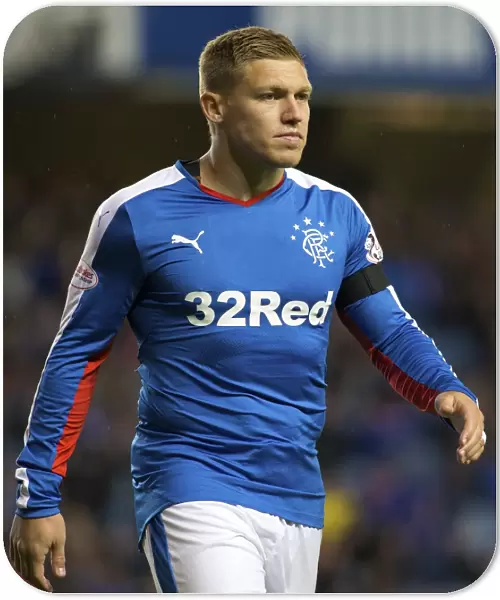 Rangers vs Livingston: Martyn Waghorn's Thrilling Performance in the Petrofac Training Cup Quarter-Final at Ibrox Stadium