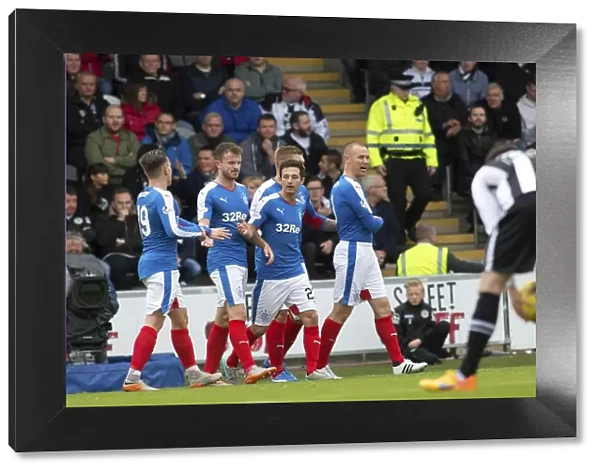 Rangers Jason Holt: Euphoric Goal Celebration in St Mirren vs Rangers (Ladbrokes Championship)
