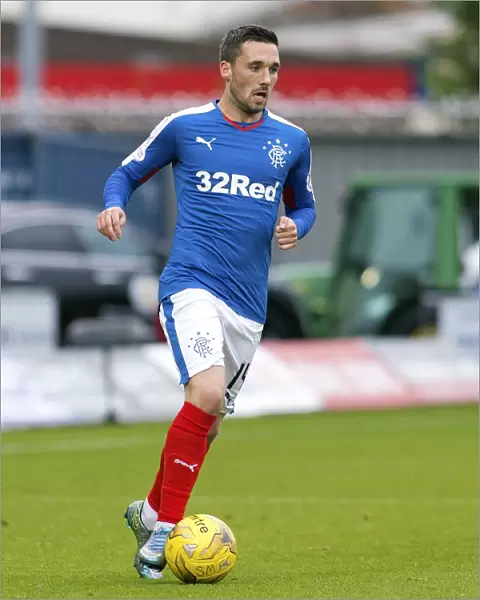 Rangers Nicky Clark in Action at New St Mirren Park: Championship Clash