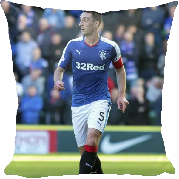 Rangers Lee Wallace Rallies the Troops Against Hibernian in the Ladbrokes Championship