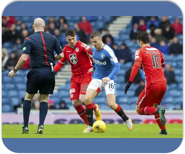 Rangers vs St Mirren: A Rivalry Reignited in the Petrofac Training Cup Semi-Final at Ibrox Stadium