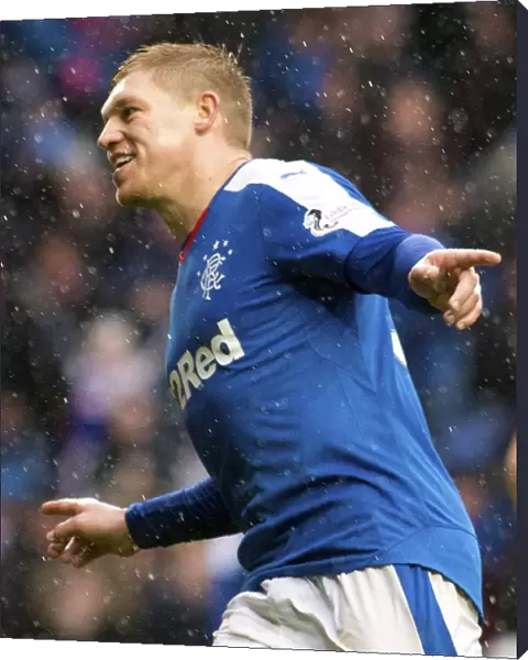 Martyn Waghorn's Thriller: Rangers Advance to Petrofac Training Cup Final at Ibrox