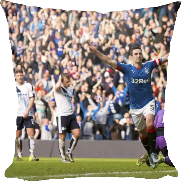 Dramatic Ibrox: Lee Wallace's Quarter-Final Goal Celebration (Scottish Cup Victory 2003)