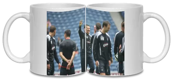 Lee McCulloch Wins the Crossbar Challenge at Rangers Football Club Training (2008)