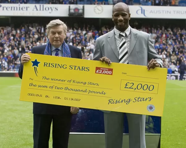 Rangers Rising Star Receives Award from Marvin Andrews Ahead of Rangers vs. Hearts (2008)