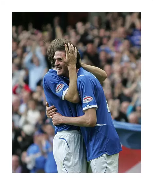 Rangers Kyle Lafferty: Unstoppable Goal Celebration vs Hearts (2-0) in Clydesdale Bank Premier League at Ibrox