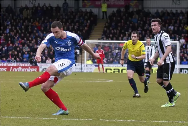 Rangers New Captain Lee Wallace Leads Team at New St Mirren Park in Ladbrokes Championship