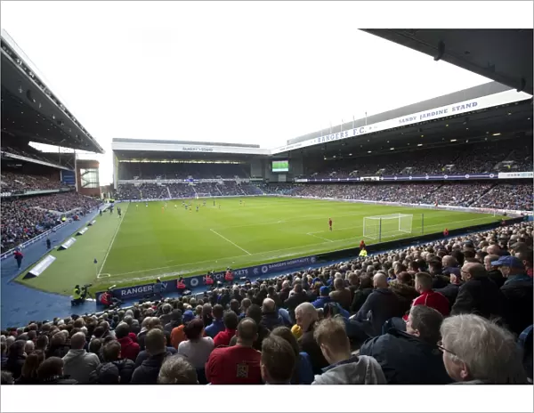 Packed Ibrox Stadium: Rangers vs Motherwell in the Ladbrokes Premiership