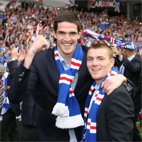 Rangers Football Club: 2008-09 Clydesdale Bank Premier League Champions - Lafferty and Fleck's Title-Winning Moment: A Triumphant Celebration