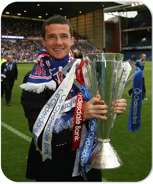 Rangers Football Club: Barry Ferguson's Euphoric League Title Win vs. Dundee United (2008-09 Clydesdale Bank Premier League Champions)