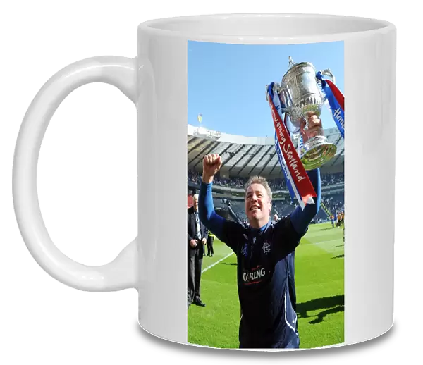 Rangers Football Club: Ally McCoist's Triumphant Homecoming with the Scottish Cup (2009) - Homecoming Scottish Cup Champions