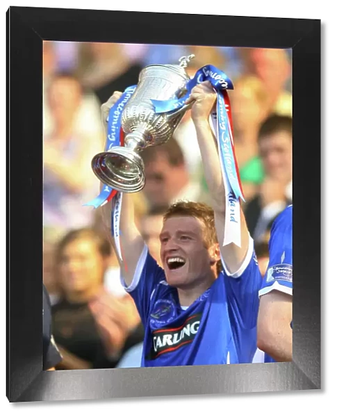 Rangers Football Club: Steven Davis Lifts the Homecoming Scottish Cup - Champions 2009 (Rangers vs Falkirk at Hampden Park)