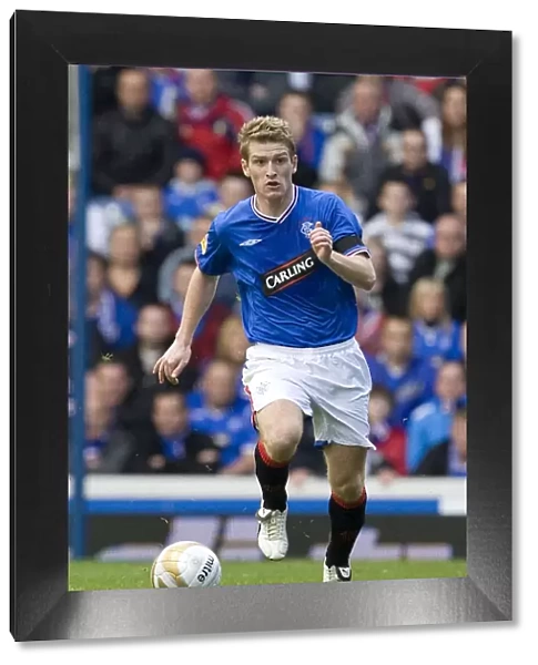 Steven Davis Scores the Thrilling Winning Goal for Rangers against Celtic at Ibrox Stadium (2-1) in the Clydesdale Bank Premier League