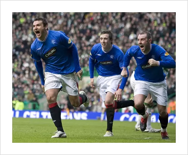 Thrilling Equalizer: Lee McCulloch's Stunning Goal - Rangers vs Celtic, Clydesdale Bank Premier League (1-1)