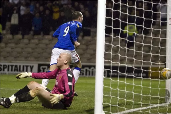 Dramatic Equalizer: Kris Boyd's Thrilling Goal for Rangers vs Motherwell in the Scottish Premier League