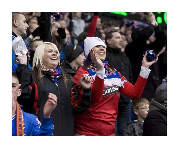 Ibrox Explodes: Rangers FC's Euphoric Victory over Celtic (1-0) - Clydesdale Bank Premier League