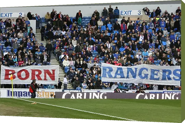 Rangers vs Aberdeen at Ibrox: A Sea of Passionate Fans (3-1)