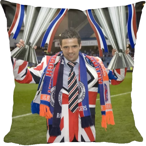 Nacho Novo's Euphoric League-Winning Moment: Rangers FC Claims SPL Championship (2009-2010)