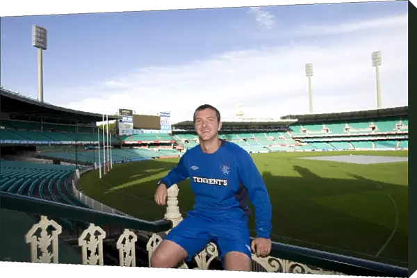 Rangers Andy Webster Embraces Cricket Passion at Sydney Cricket Ground during Sydney Festival of Football 2010