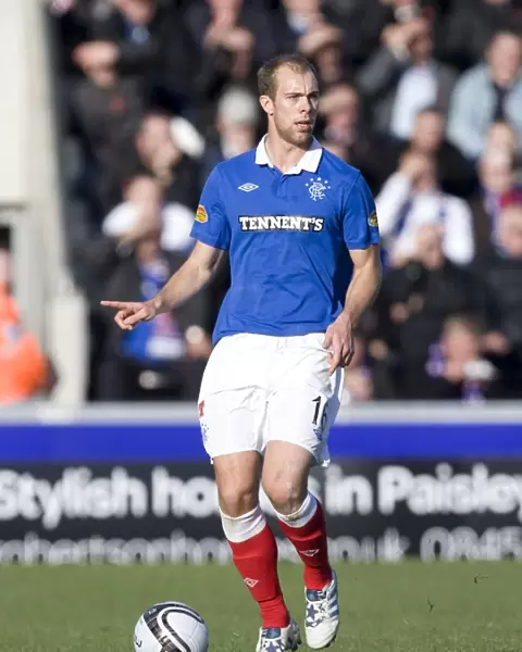 Steven Whittaker Scores the Thrilling Third Goal: St Mirren 1-3 Rangers (Scottish Premier League)