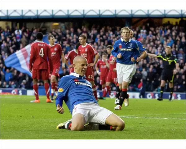 Rangers 2-0 Aberdeen: Vladimir Weiss's Thrilling Goal Celebration at Ibrox Stadium, Clydesdale Bank Scottish Premier League