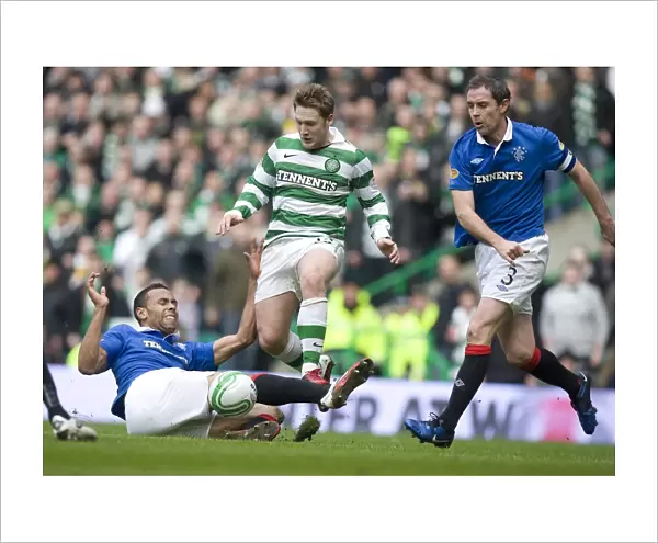 Rangers vs Celtic: Kyle Bartley Stops Kris Commons Advance (3-0)