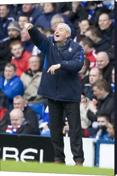 Walter Smith Fires Up Rangers Players During 4-0 Victory Over Saint Johnstone at Ibrox Stadium