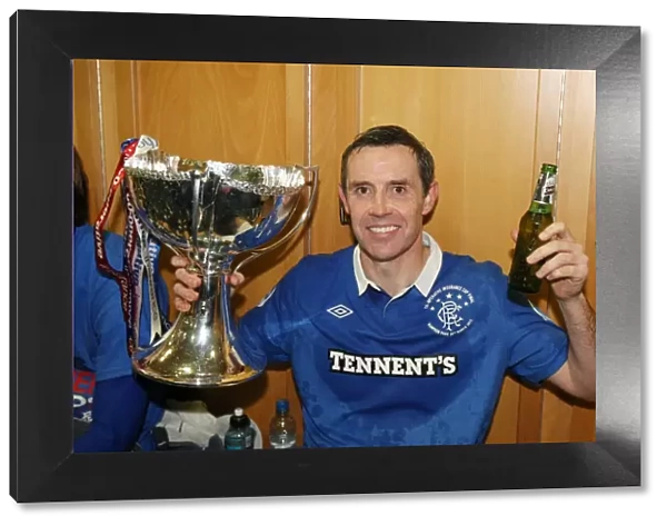 Rangers Football Club: David Weir's Emotional Dressing Room Celebration - Co-operative Cup Victory (2011)