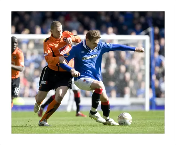 Thrilling Comeback: Jelavic's Last-Minute Stunner Over Robertson at Ibrox - Rangers 2-3 Dundee United