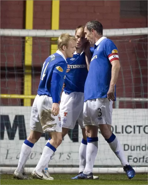 Rangers Steven Whittaker Scores Brace: 4-0 Thrashing of Dundee United in Scottish Premier League