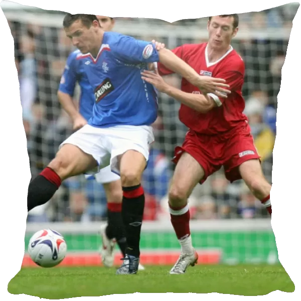 Rangers Unstoppable Force: Lee McCulloch vs. Patrick Cregg in the Epic 7-2 Showdown against Falkirk (Clydesdale Bank Premier League)