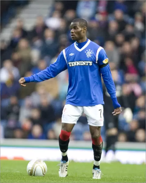 Maurice Edu's Brilliant Performance: Rangers 4-0 Hibernian at Ibrox Stadium - Clydesdale Bank Scottish Premier League