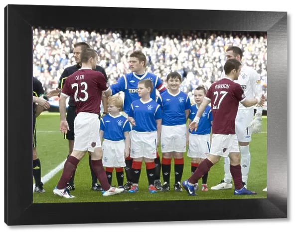 Rangers vs. Heart of Midlothian: Steven Davis and the Mascots - A 2-1 Defeat at Ibrox Stadium