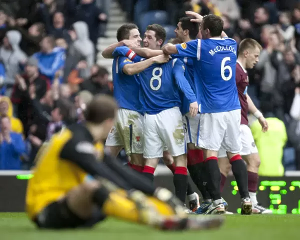Rangers Celebrate Steven Davis's Goal: Rangers 1-2 Heart of Midlothian - Ibrox Stadium