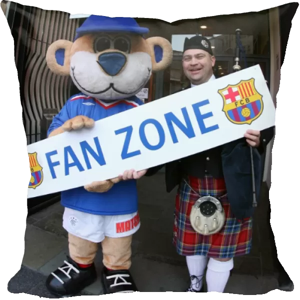 Rangers vs. Barcelona: Uniting Fans at Glasgow's City Hall Fanzone