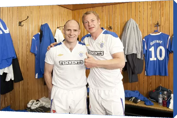 Rangers Legends: Durie and Albertz Guide Rangers to a 1-0 Victory over AC Milan Glorie at Ibrox Stadium