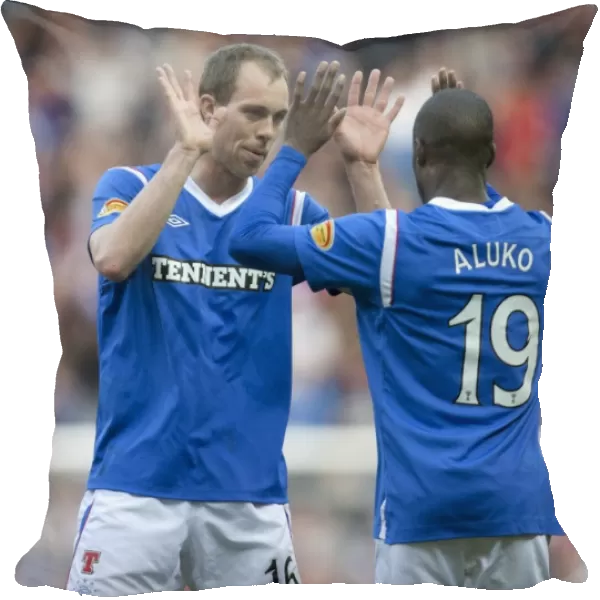 Rangers: Aluko's Stunner & Whittaker's Embrace - 5-0 Victory Over Dundee United at Ibrox