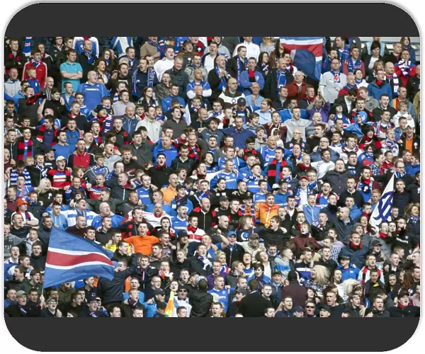 A Battle at Ibrox Stadium: Rangers vs Motherwell - The Unyielding Support of The Blue Order (0-0)
