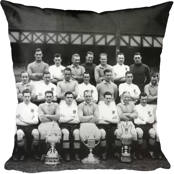 Rangers Football Club: 1934-35 Triple Champions - Scottish Cup, Glasgow Cup, and Glasgow Merchants Charity Cup: The Historic Squad's Triumphant Moment