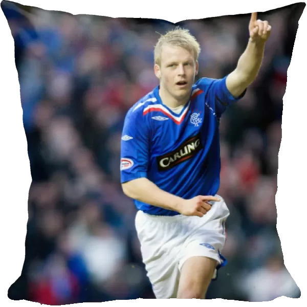Steven Naismith's Decisive Strike: Rangers 2-0 Dundee United, Clydesdale Bank Scottish Premier League, Ibrox