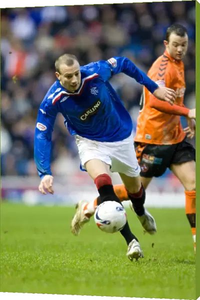 Rangers Alan Hutton Scores the Game-Winning Goal: 2-0 vs Dundee United (Clydesdale Bank Scottish Premier League)