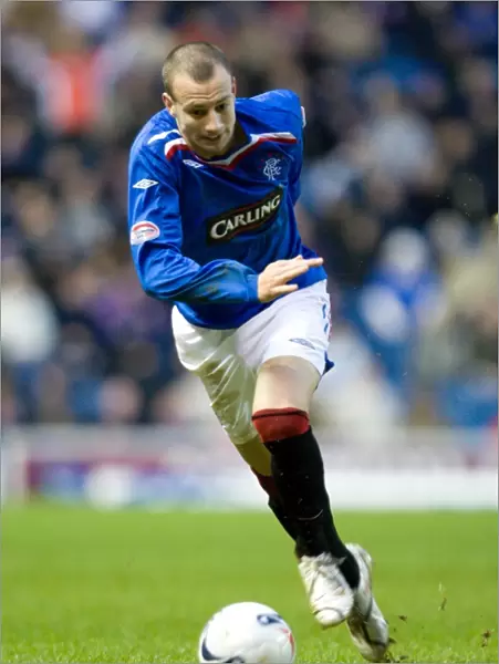 Rangers Alan Hutton Scores the Decisive Goal: 2-0 Victory over Dundee United (Clydesdale Bank Scottish Premier League)