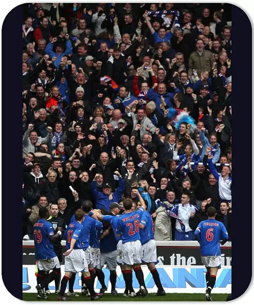 Soccer - Clydesdale Bank Scottish Premier League - Rangers v Celtic - Ibrox