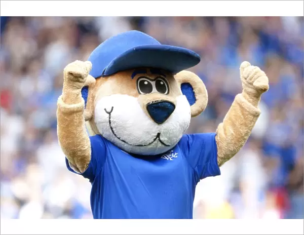 Broxi Bear's Triumphant Roar: Rangers Epic 5-1 Victory Over East Stirlingshire at Ibrox Stadium